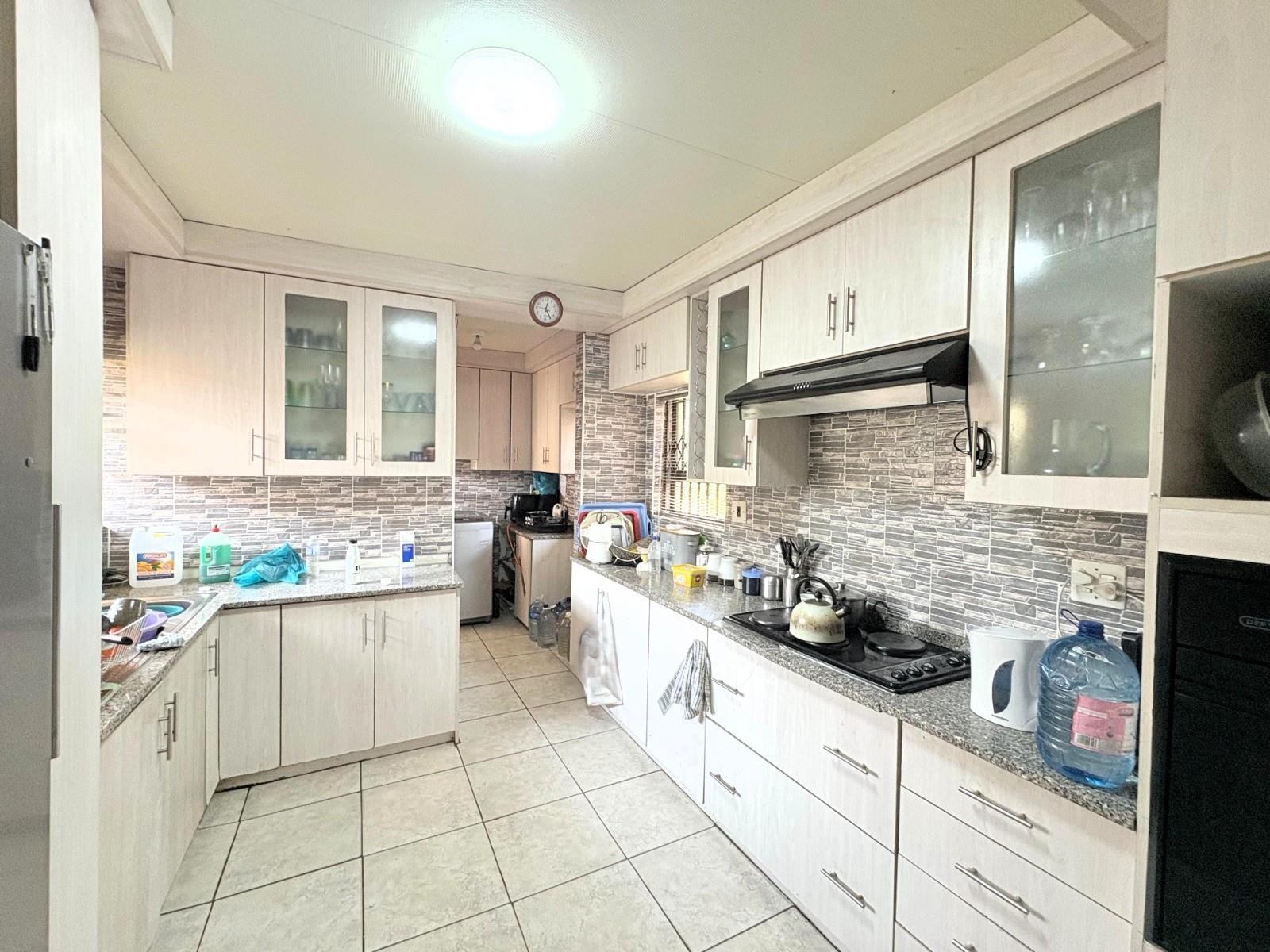 Exceptional 3‑Bedroom Family Home for Sale in Sunnyridge - Space, Comfort and Modern Living