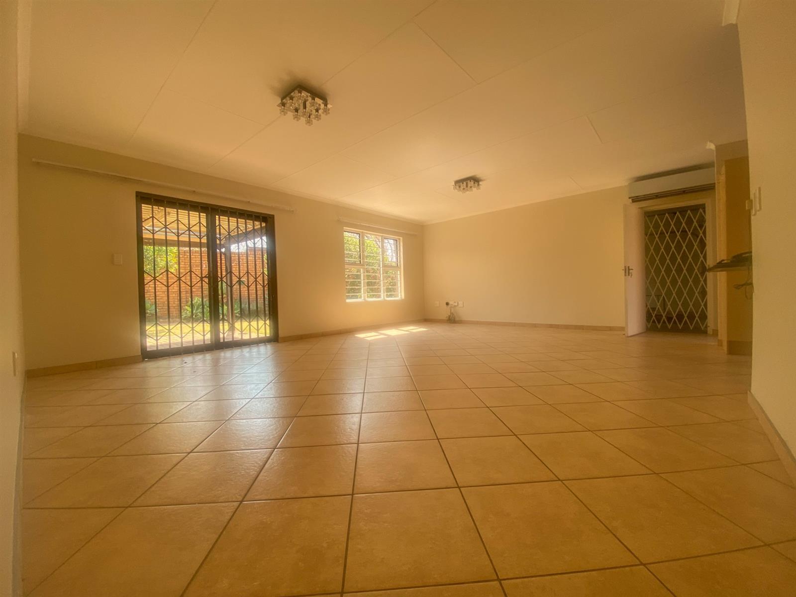 Spacious Wheelchair-Friendly Retirement Home with Excellent Amenities