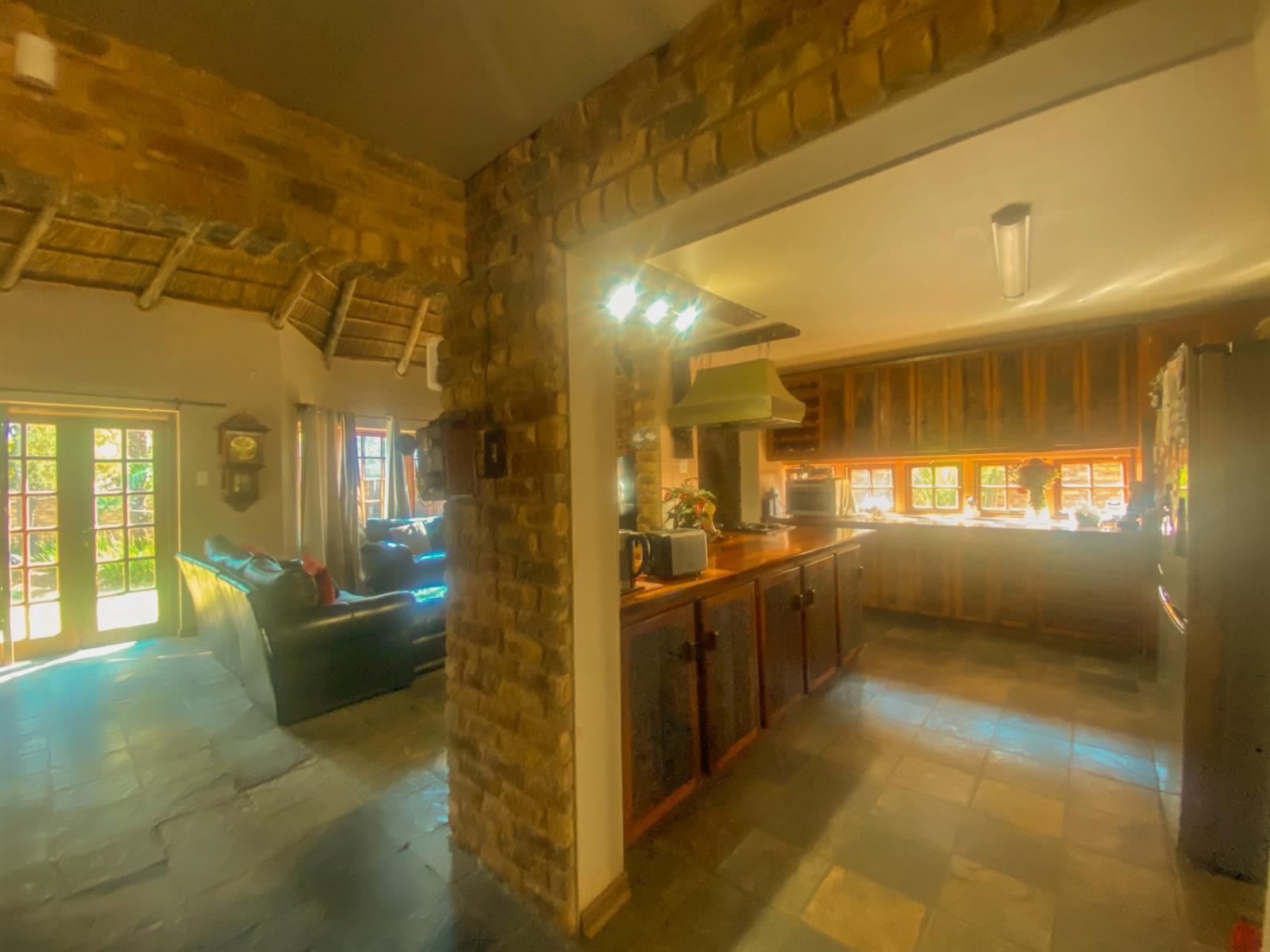 Charming Thatch Roof Family Home in the Heart of Moreletapark