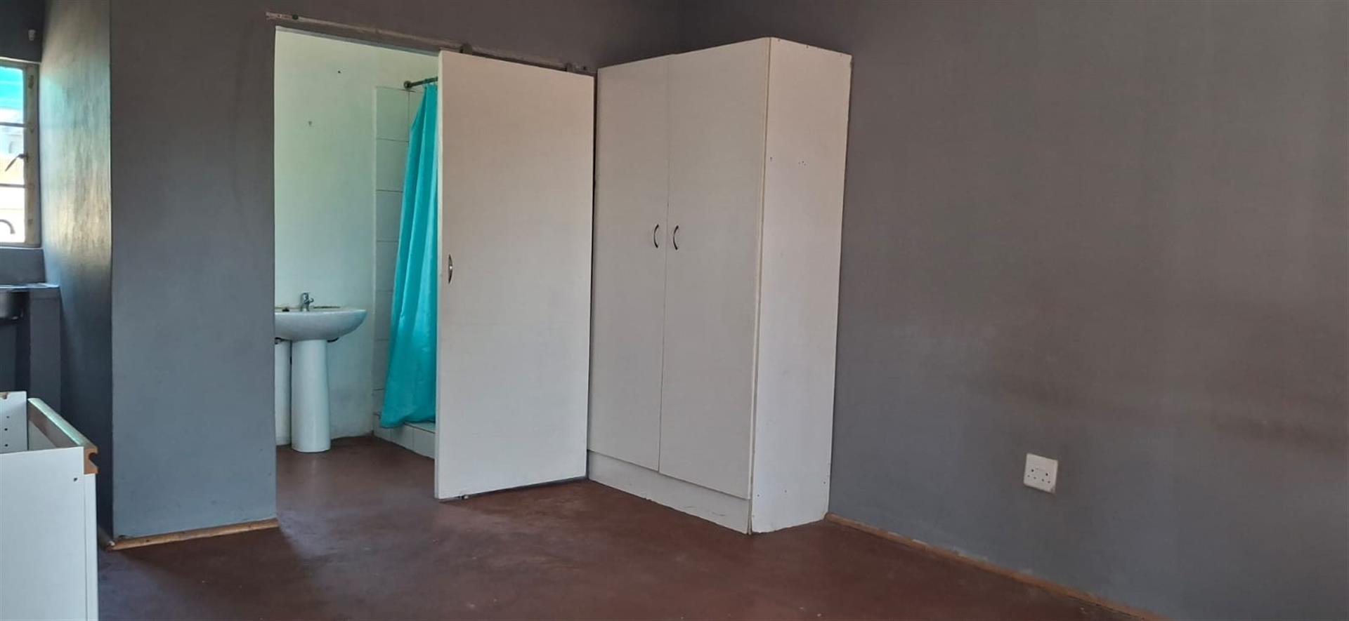 Studio Apartment for rent in Ravenswood, Boksburg, 95 13th Ave, Ravenswood, Boksburg, Gauteng