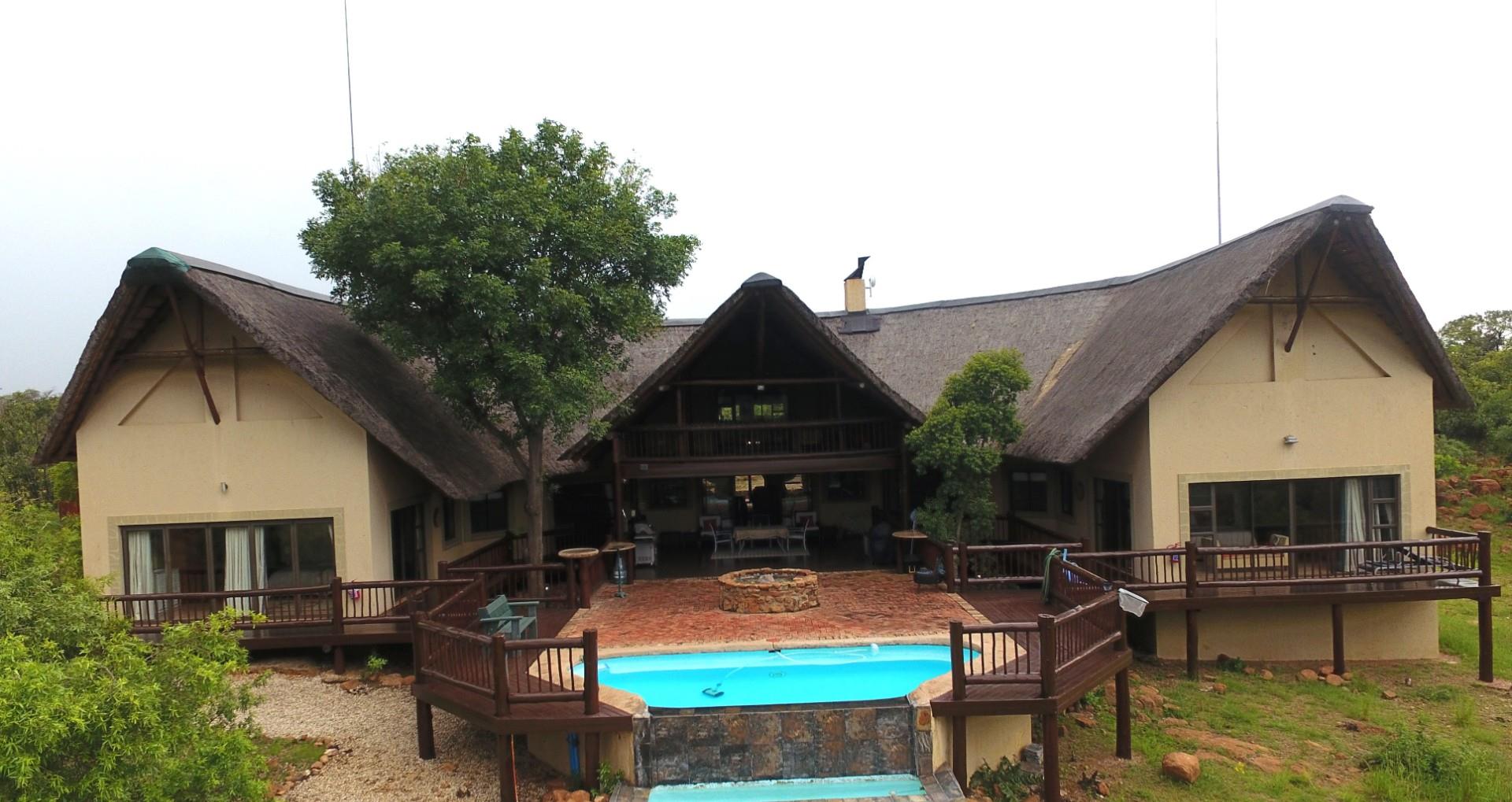 Private Lodge in Mabalingwe Nature Reserve - A Big 5 Lodge of Peace and Tranquillity