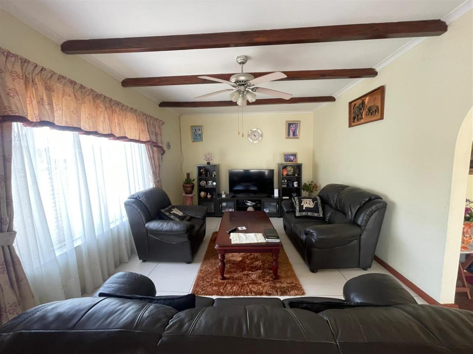 Well-Kept 3 Bedroom Family Home with Two Income-Generating Flats In Cambridge