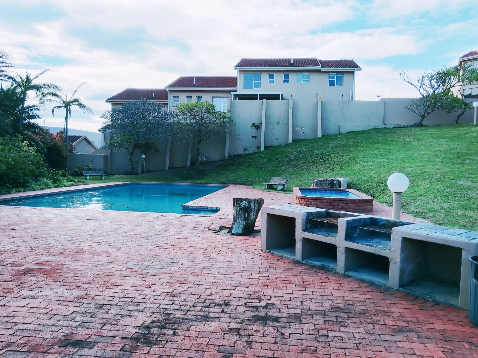 Apartment for sale in Shelly Beach, Margate, KwaZulu Natal, 122 m²