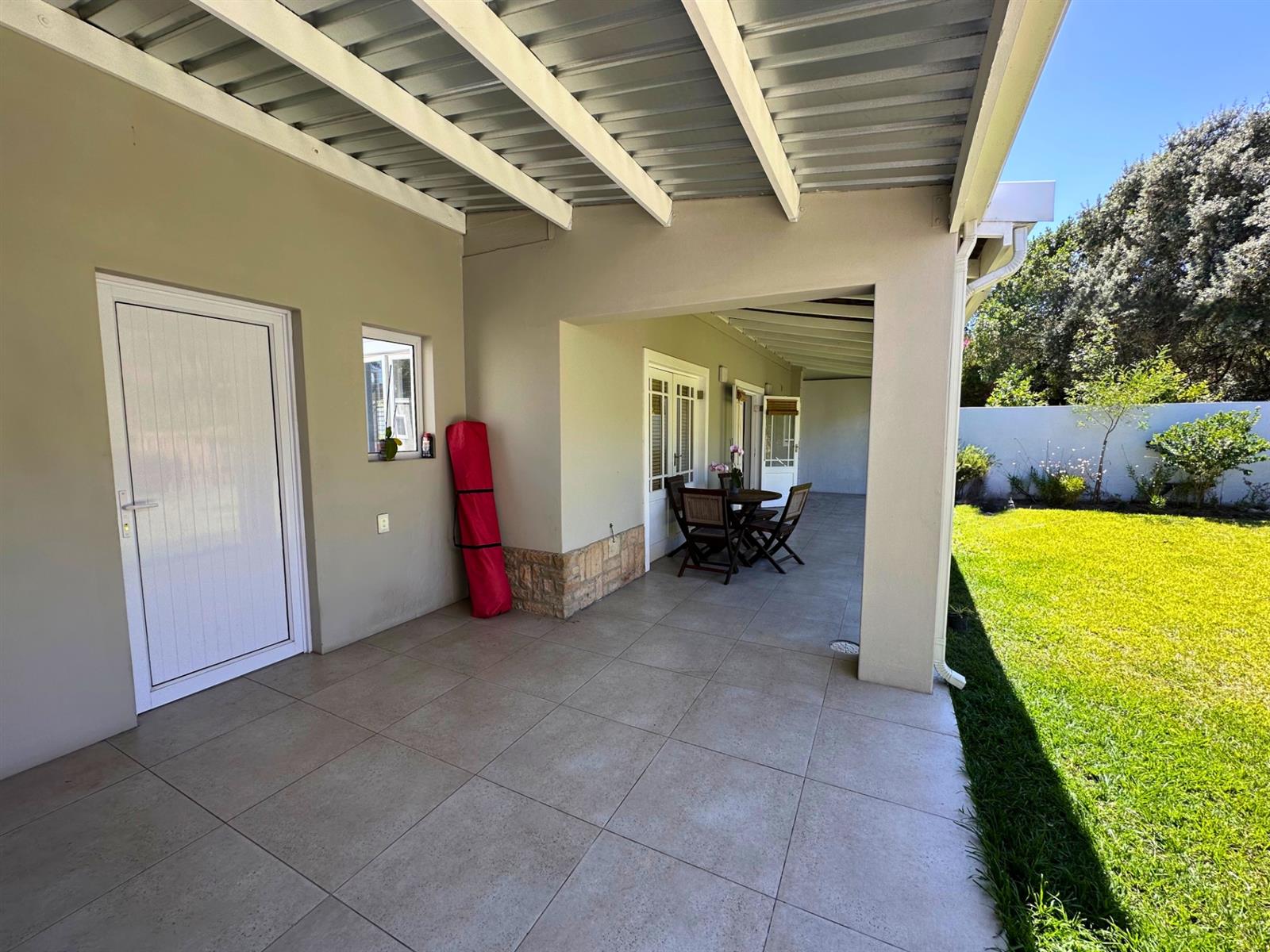 Apartment for rent in Keurboomstrand, Keurbooms, Plettenberg Bay, 90 m²