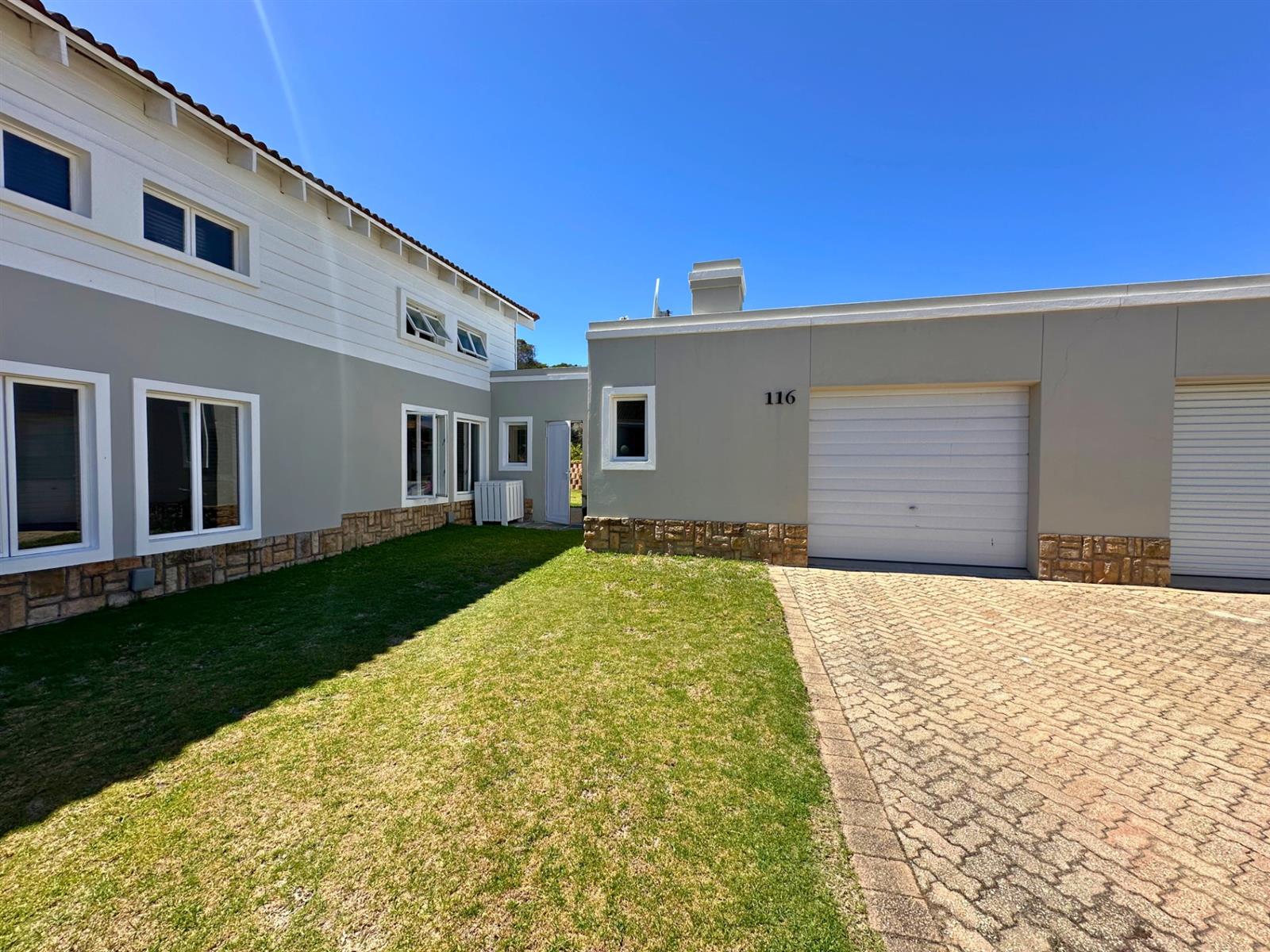 Apartment for rent in Keurboomstrand, Keurbooms, Plettenberg Bay, 90 m²