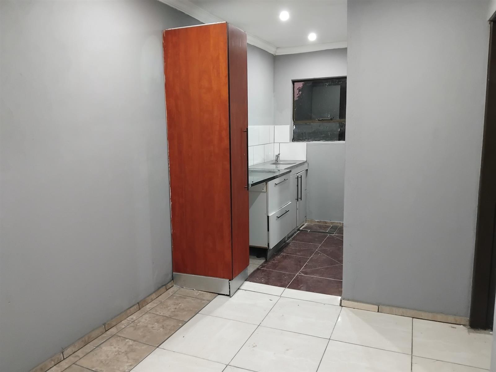 Cottage for rent in Norkem Park, Kempton Park