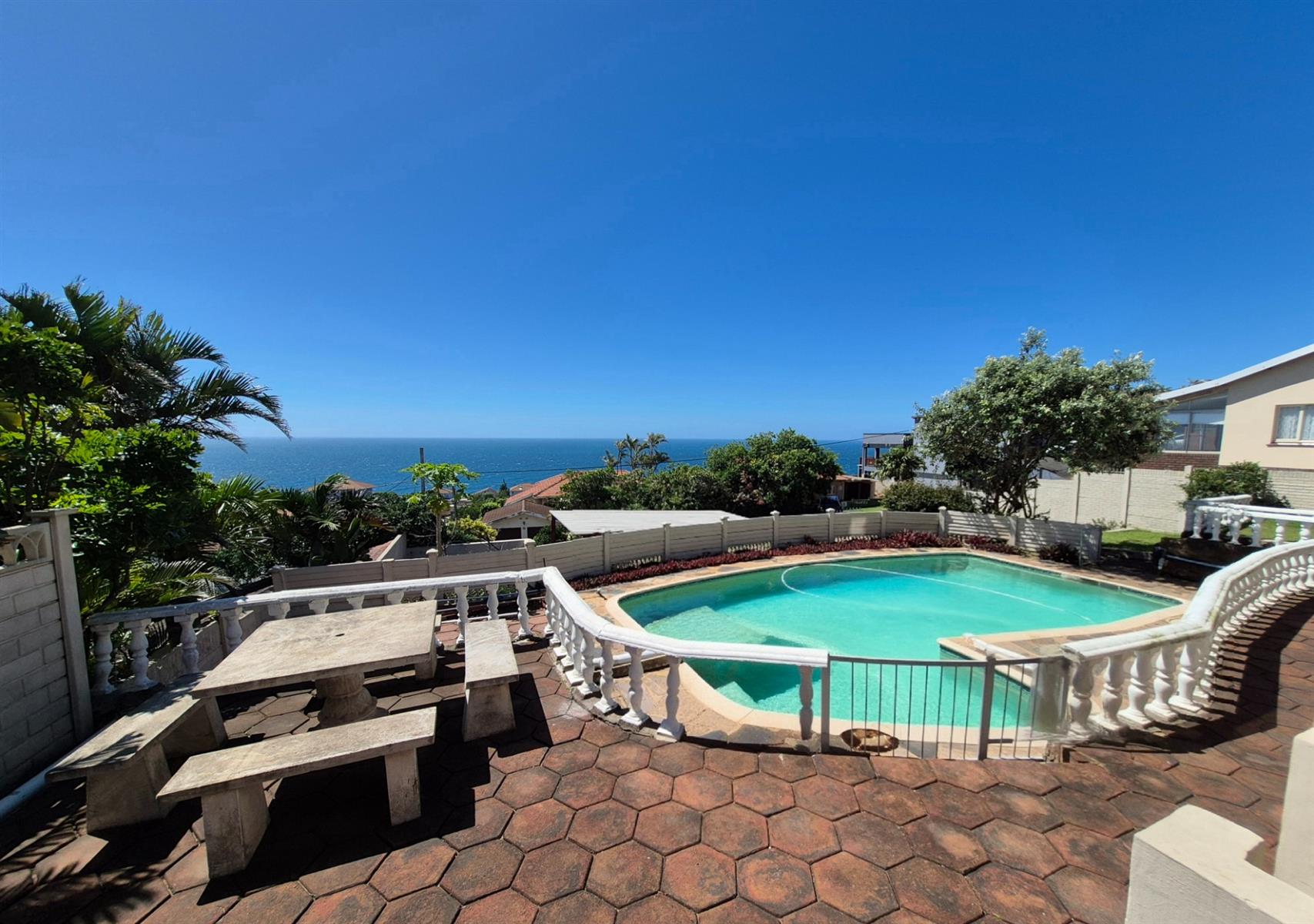 Location and Space all in one Home For Sale Maxwell Ave, Bluff, Durban.