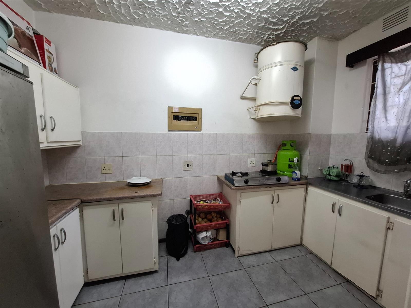 Apartment for sale in Port Shepstone Central, Port Shepstone, KwaZulu Natal, 52 m²
