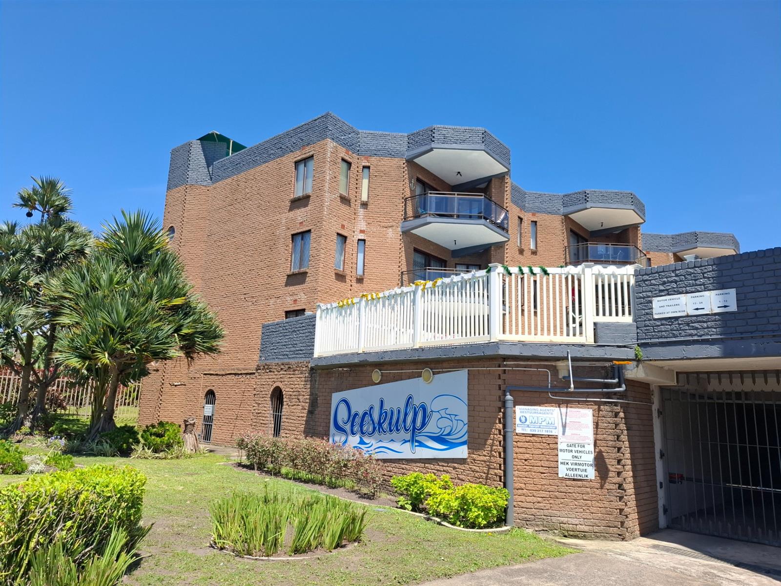 2 Bedroom apartment close to the beach for sale