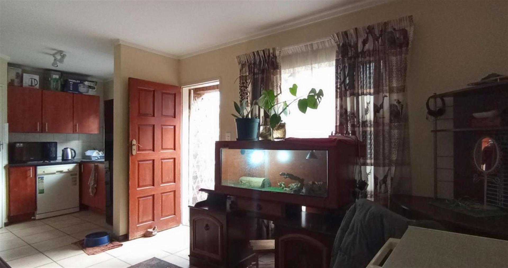 Ground Floor Stack Apartment For Sale in Kosmosdal, Centurion