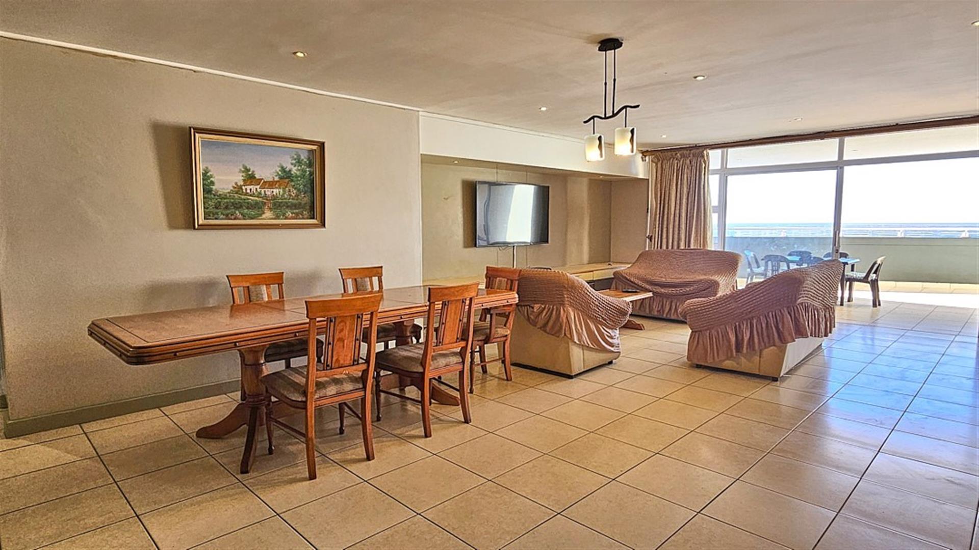 Spacious 3 Bedroom with Sea Views