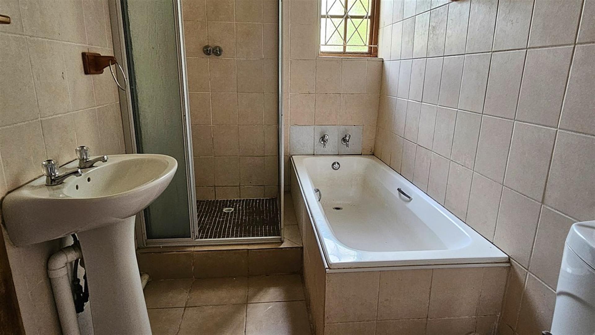 4 Bedroom House with OLD WORLD CHARM