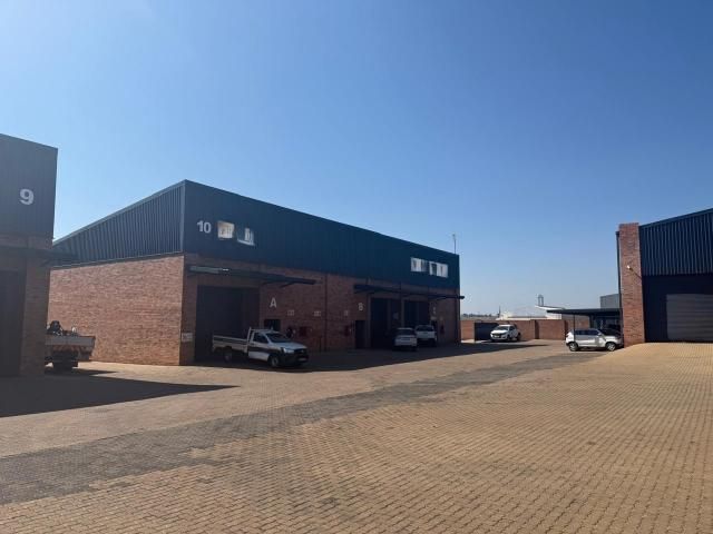 Commercial Property for rent in SAE Business Park, Middelburg, 224 m²
