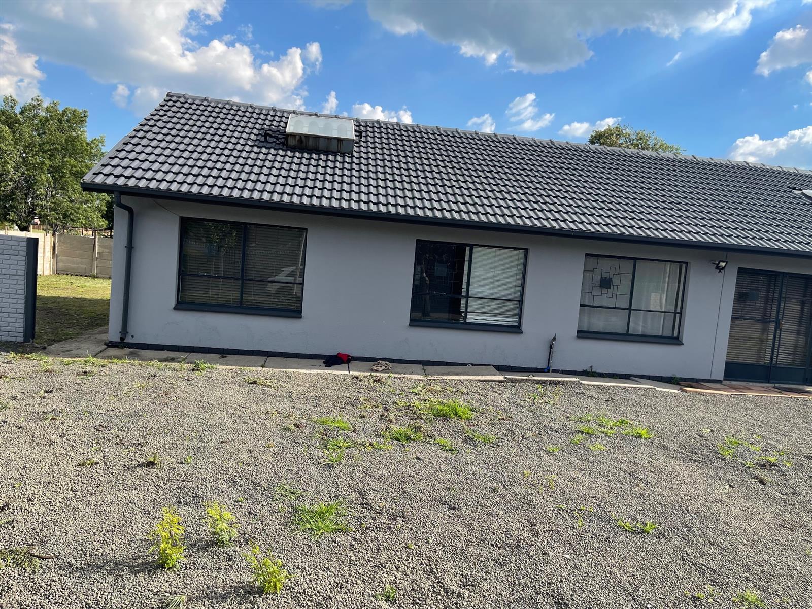 House for sale in Secunda, 1029 m²