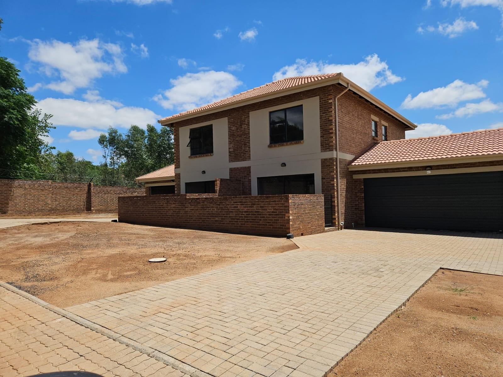 House For Sale in Jackaroo Park, Witbank