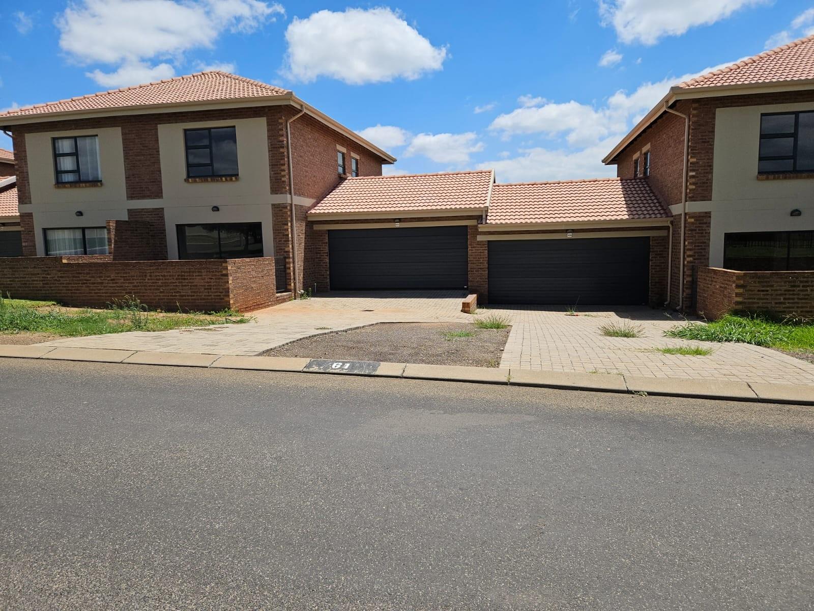 House For Sale in Jackaroo Park, Witbank