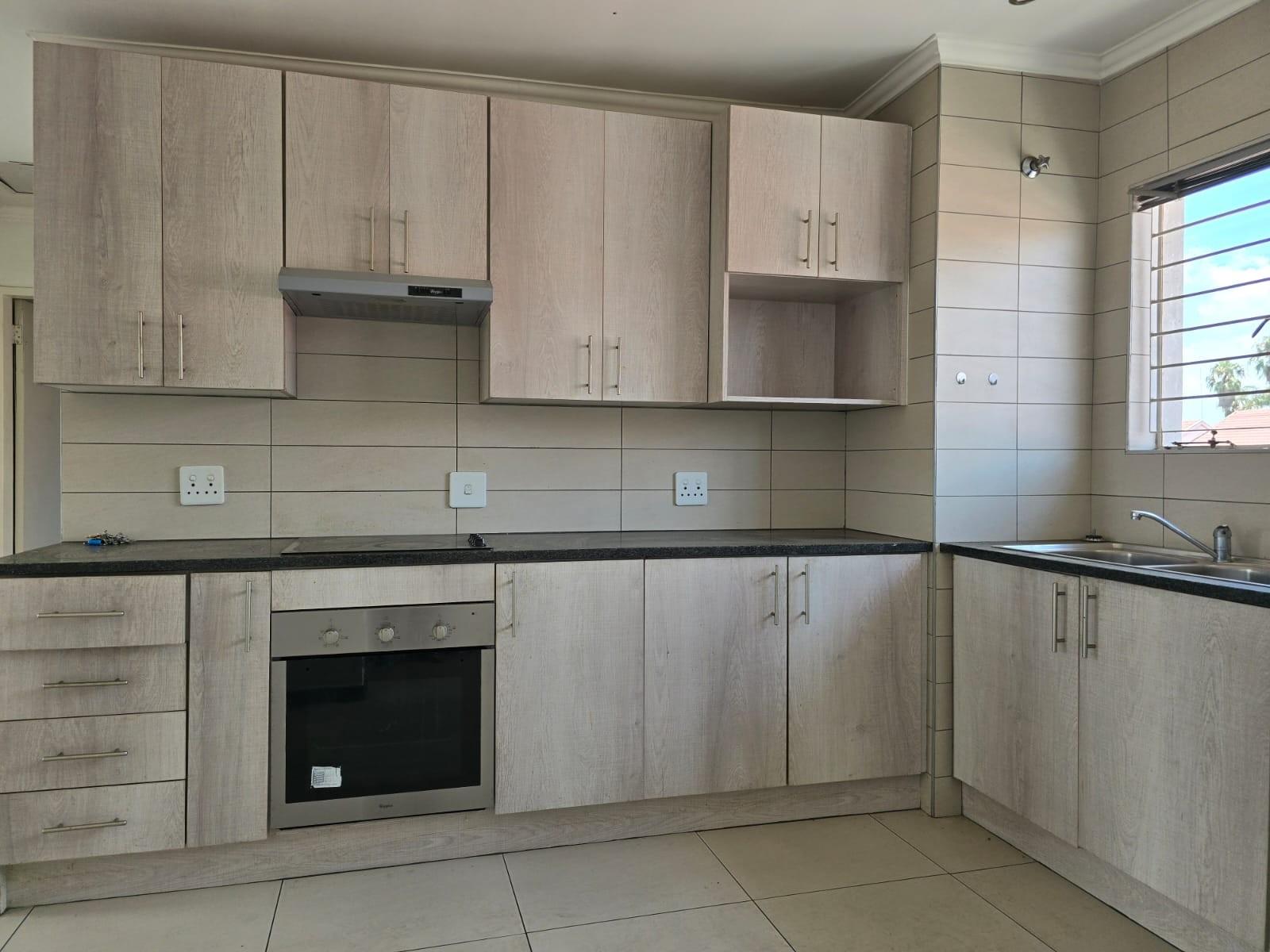 Secure Modern Apartment for sale in Glen Marais