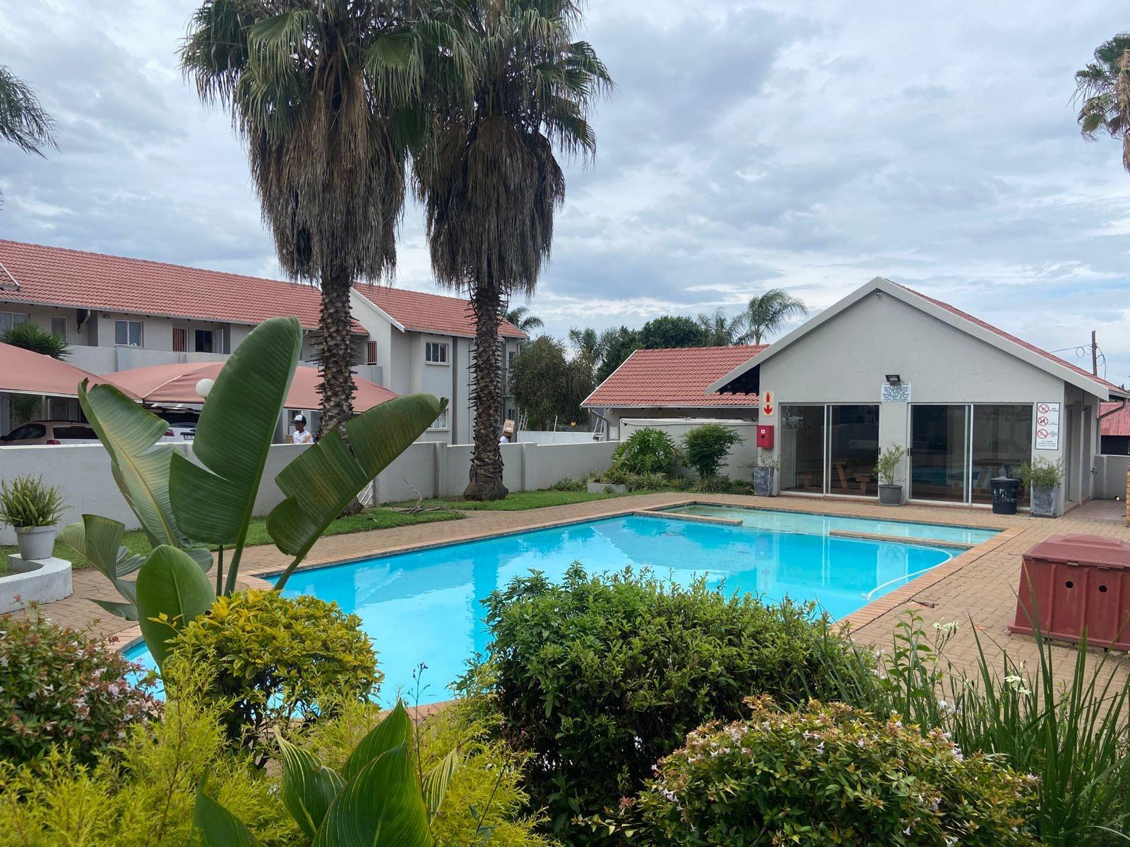 Secure Modern Apartment for sale in Glen Marais