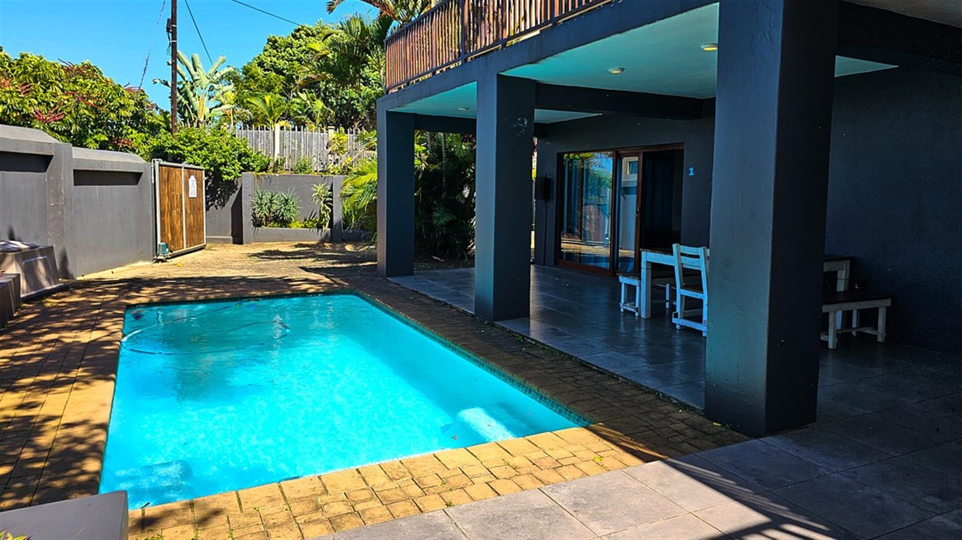 House (4 Apartments) For Sale in Ramsgate, KwaZulu Natal