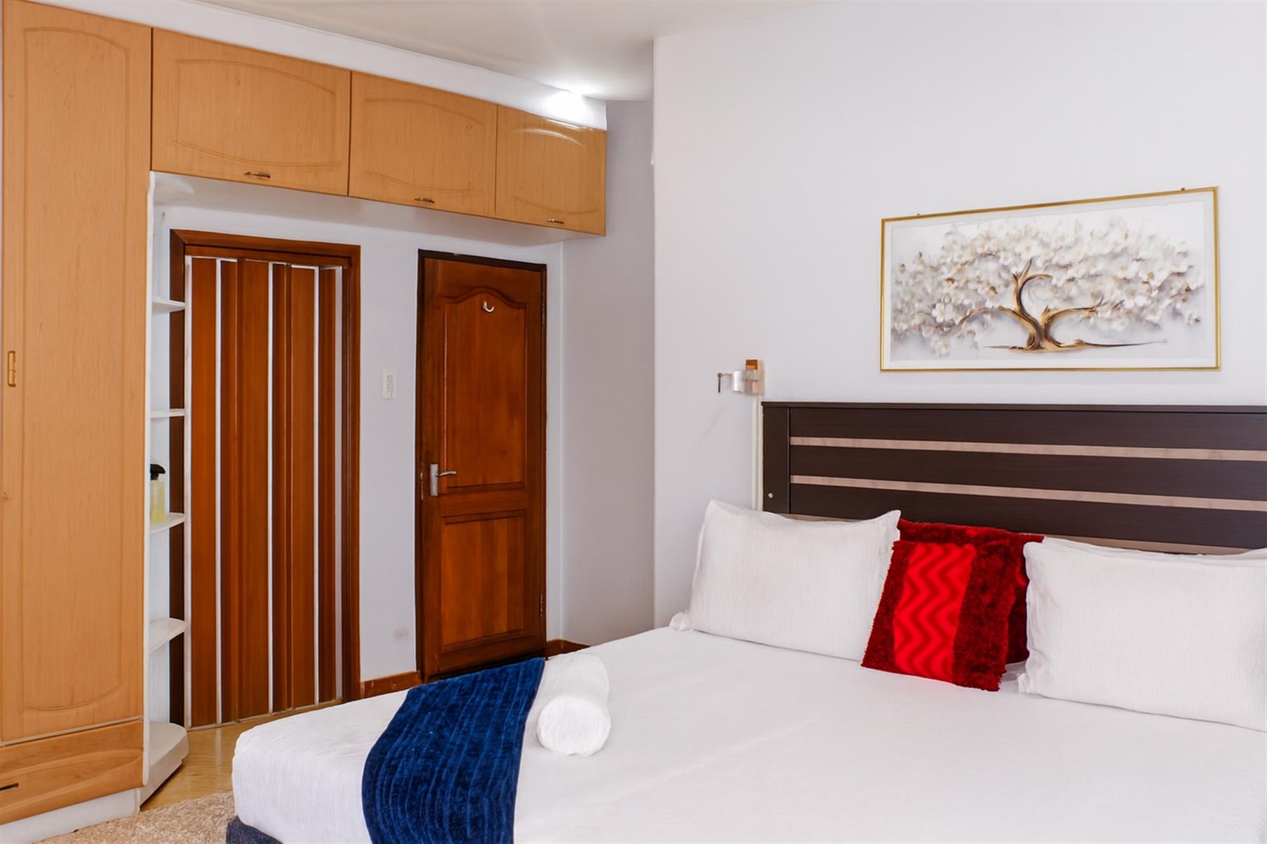 Guest House for sale in Mayfair West, Johannesburg, 495 m²