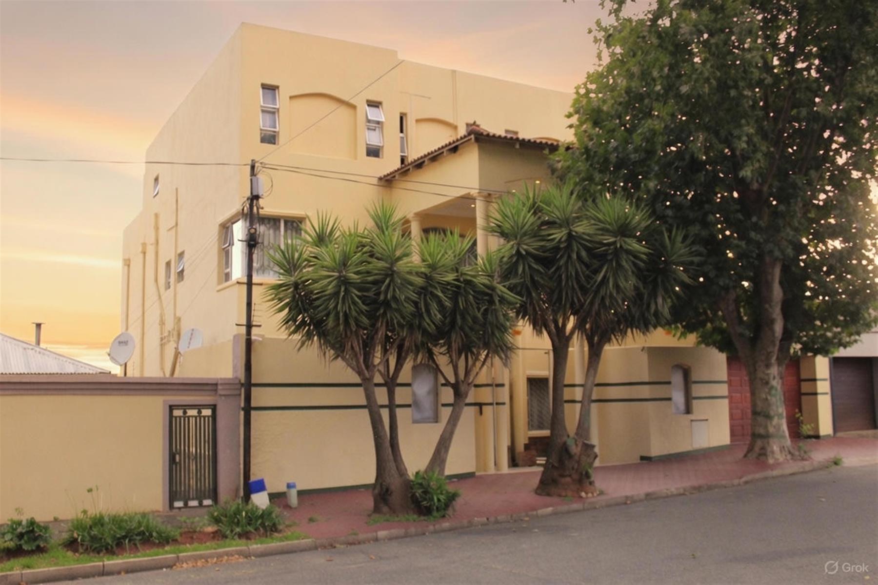 Guest House for sale in Mayfair West, Johannesburg, 495 m²