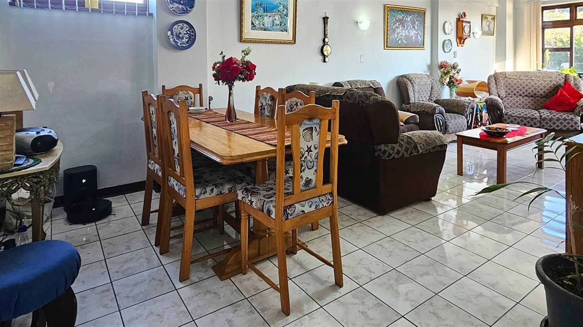 Apartment For Sale in Margate, KwaZulu Natal