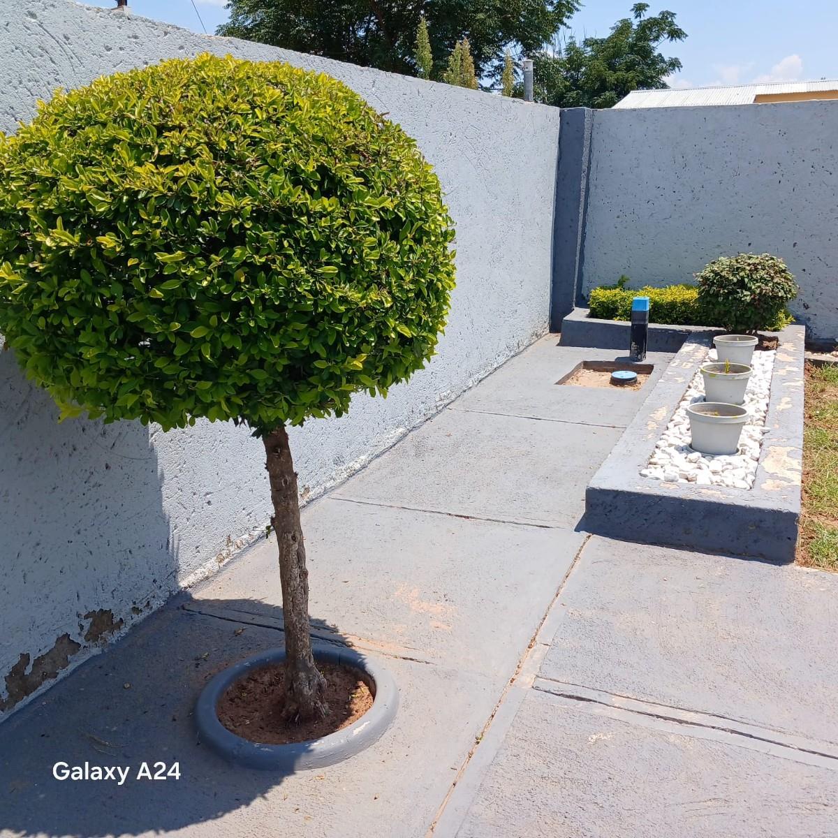 BEAUTIFUL PROPERTY FOR SALE AT POLOKWANE EXT 71