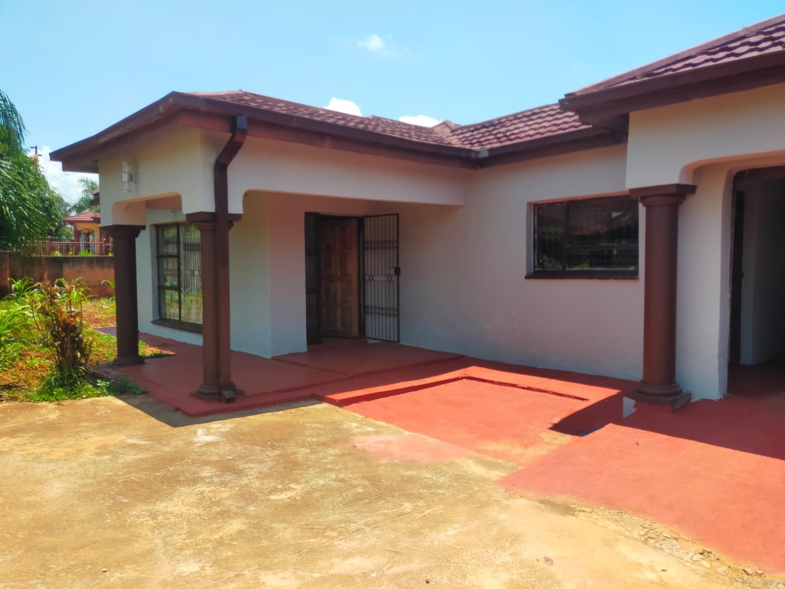 House For Sale in Thohoyandou Makwarela Ext 3