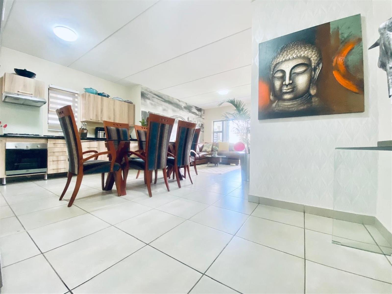 Apartment For Sale in Sandton