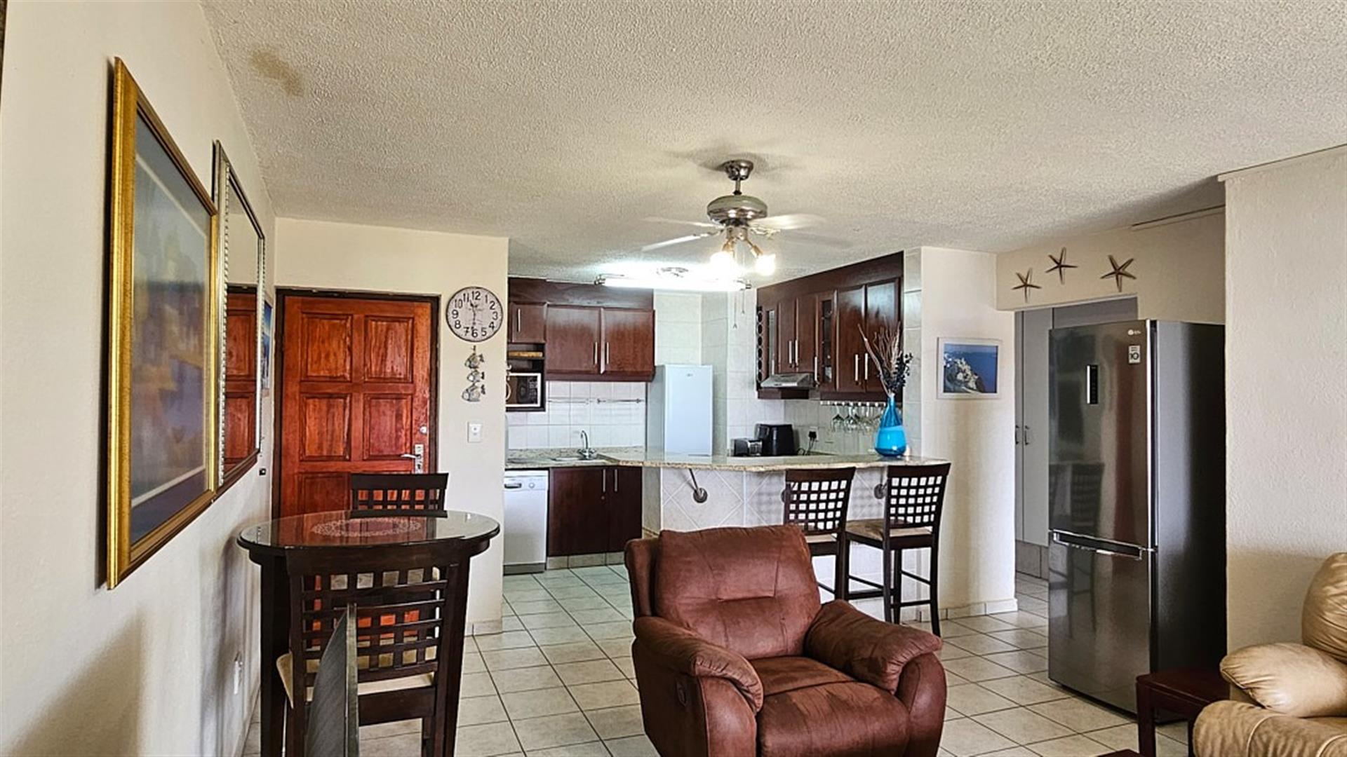 Luxury 3 Bedroom Apartment in Uvongo