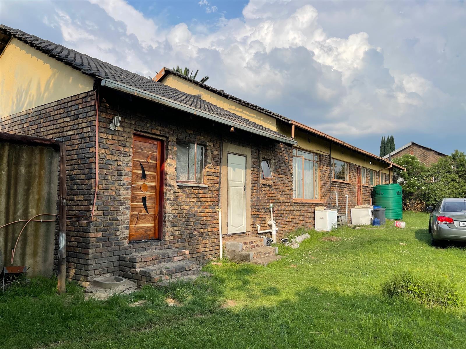 House For Sale in Tasbet Park, Witbank