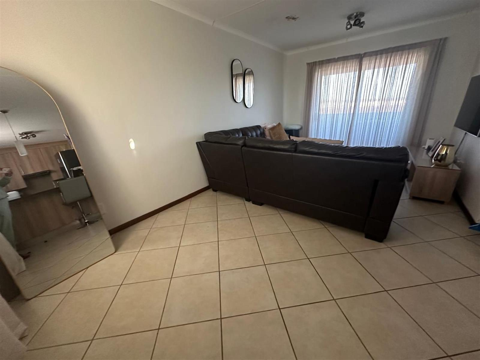 Apartment For Sale in Monavoni, Centurion