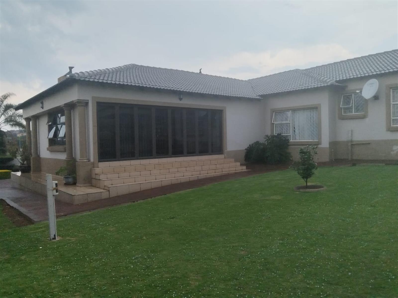 House For Sale in Die Heuwel Ext 4, Die Heuwel, Witbank