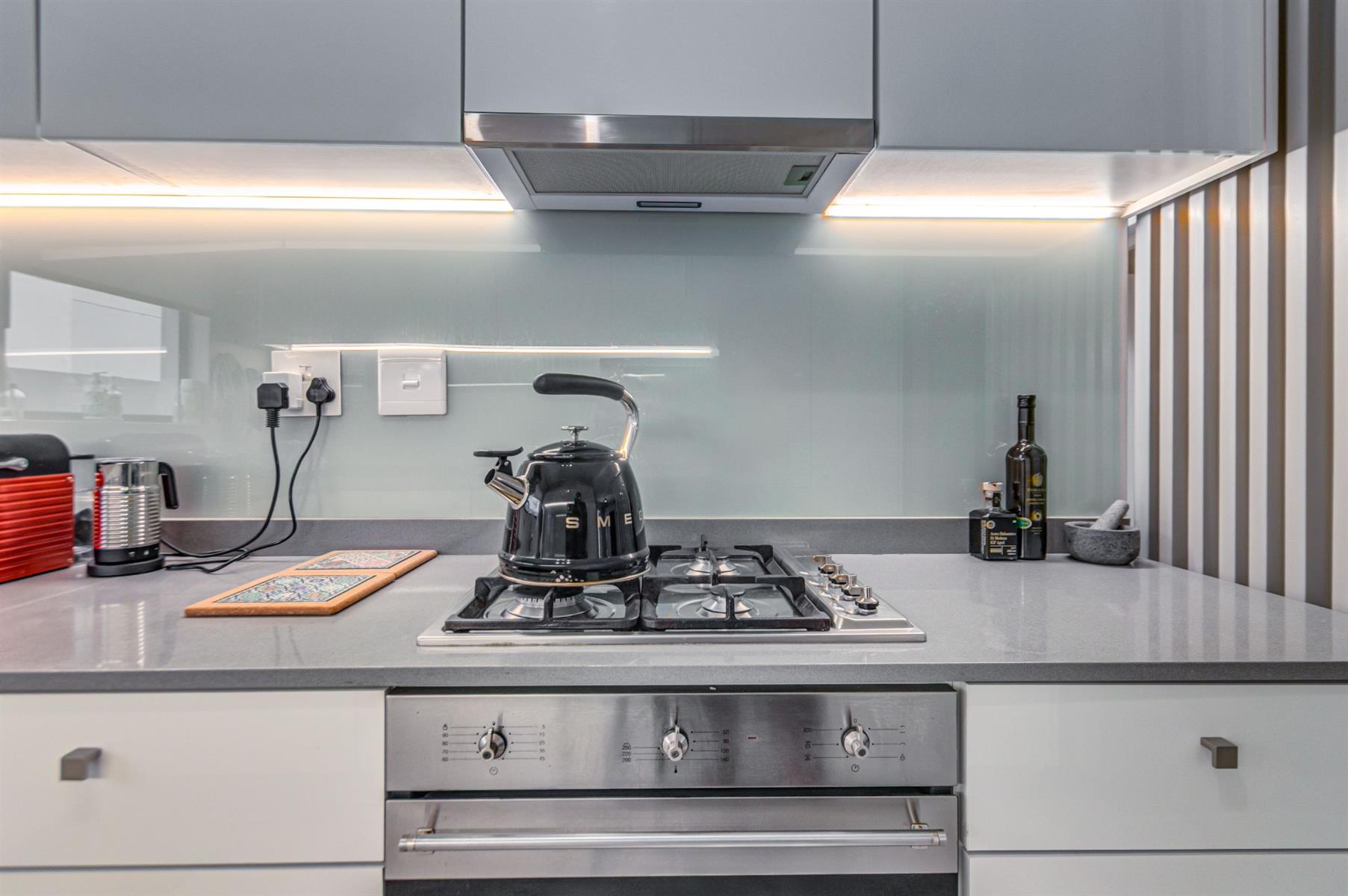 Upmarket Fully furnished Sought After Garden Apartment at Prestigious Polofields