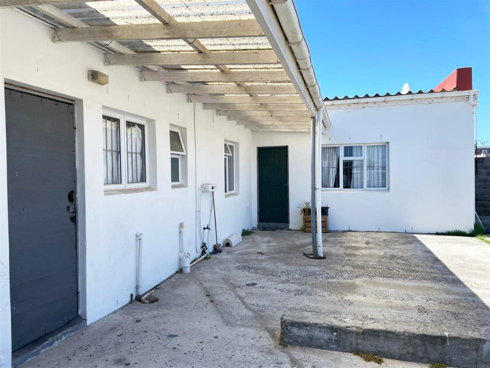 High-Yield Investment Property | 9 Income-Generating Units on 4 000m² in Schaapkraal