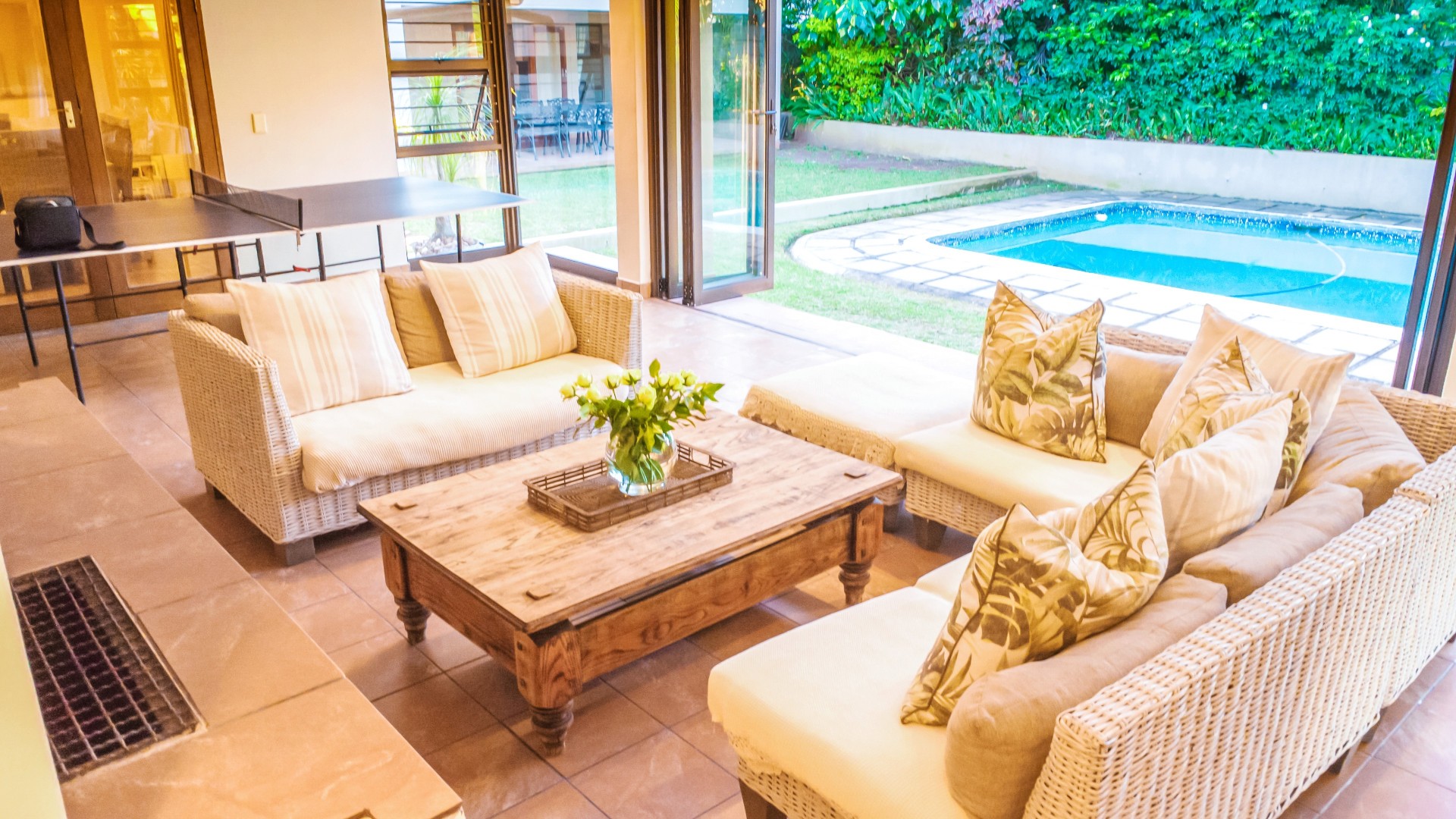 Beautiful family home offering spacious living areas and a seperate flatlet