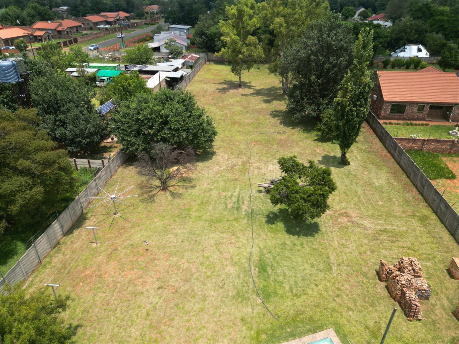 3 Bedroom home for sale with pool