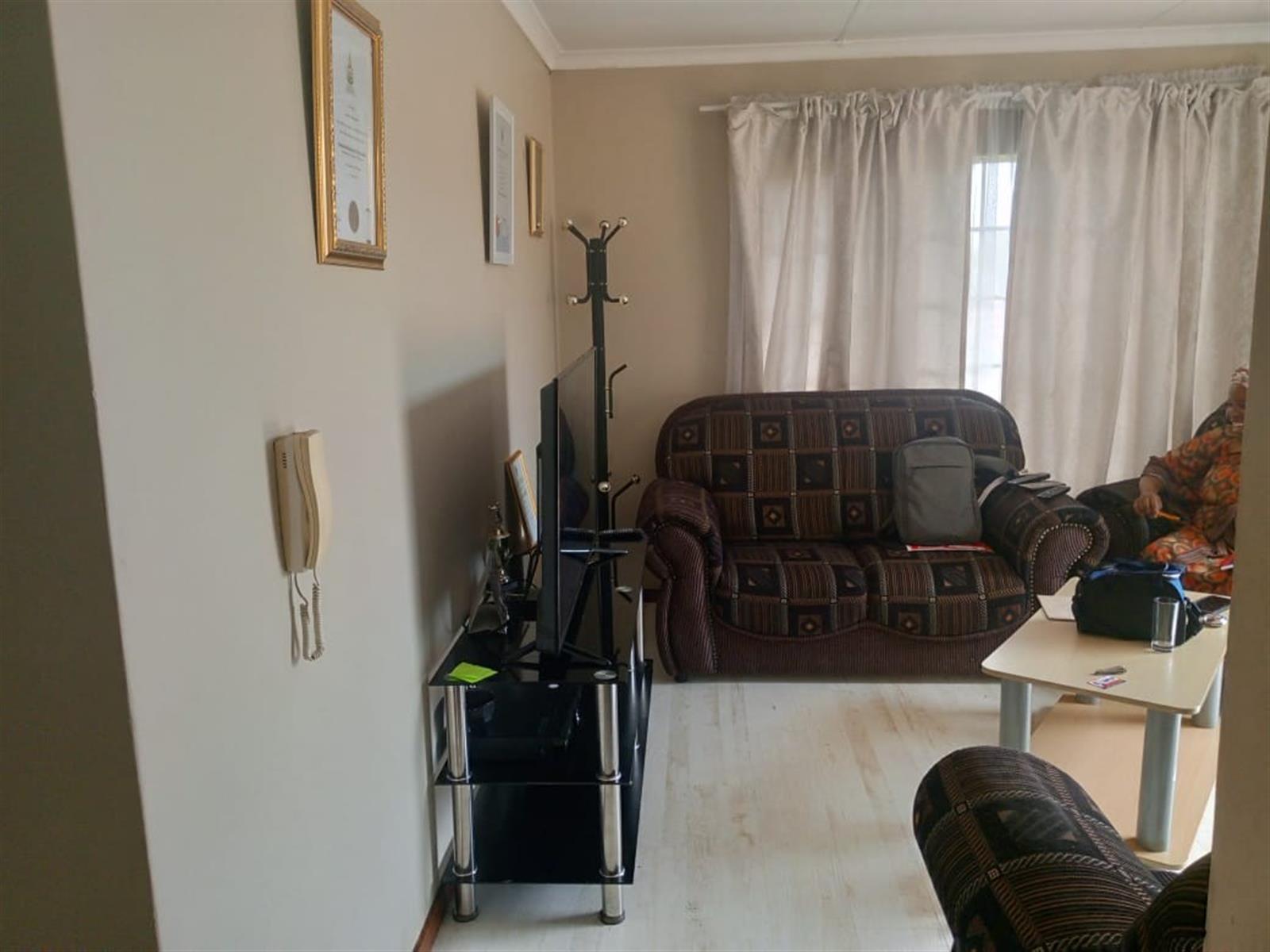 House For Sale in Equestria, Pretoria
