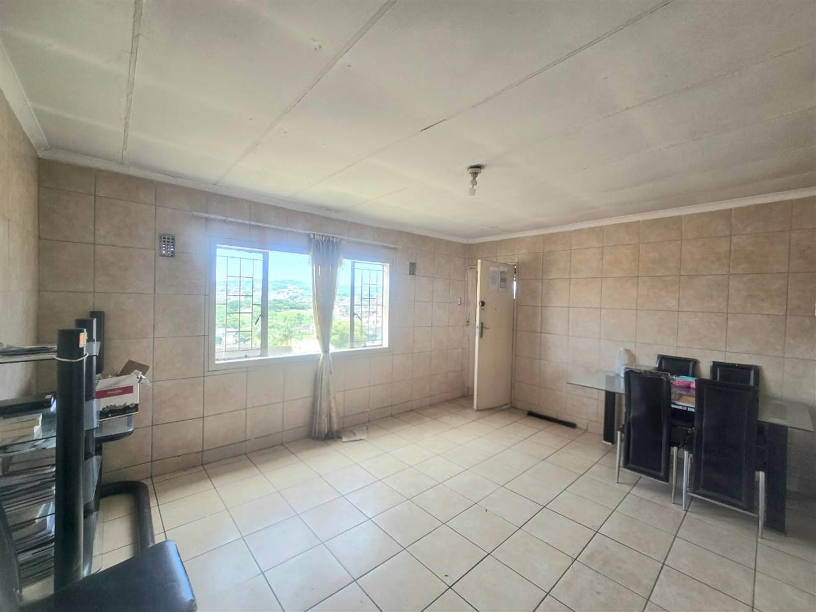 Apartment For Sale in Newlands West, Durban, KwaZulu Natal