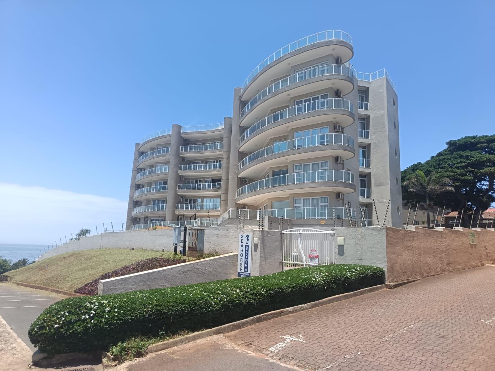 MAJESTIC 3 BEDROOM PENTHOUSE WITH BREATHTAKING SEA VIEWS
