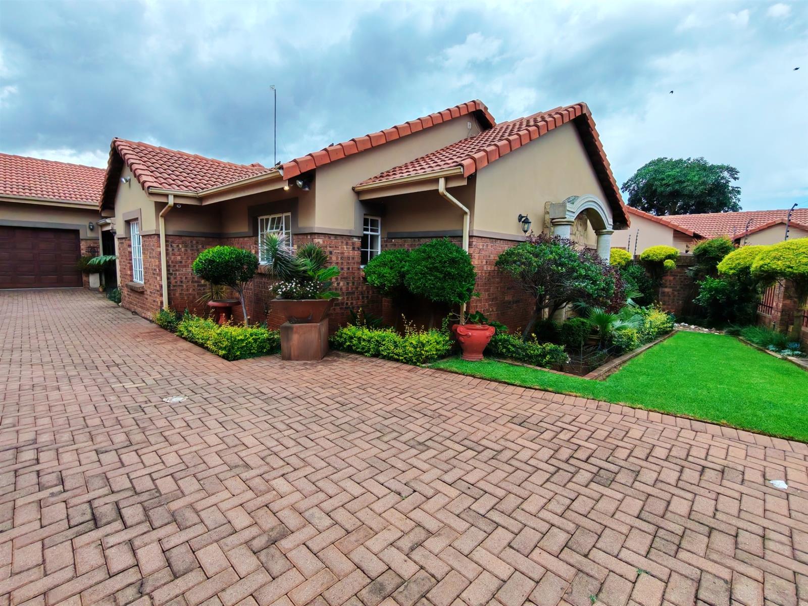 3 Bedroom house in Kanonkop