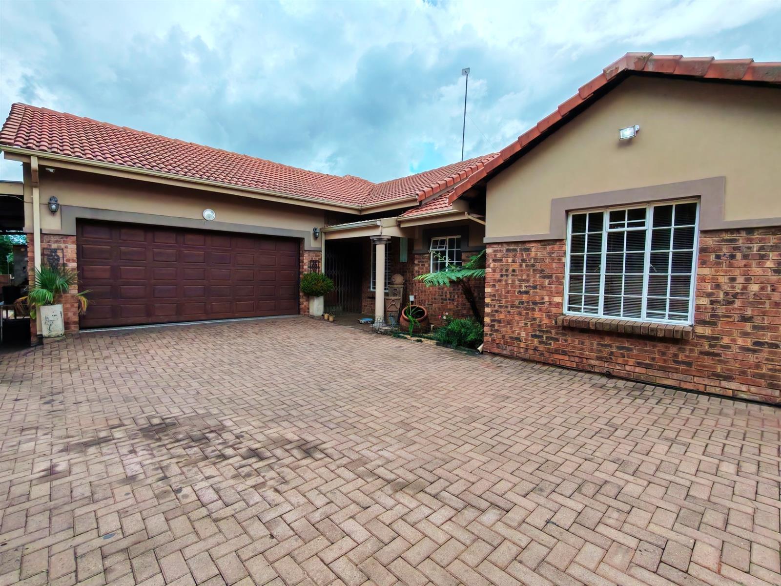 3 Bedroom house in Kanonkop