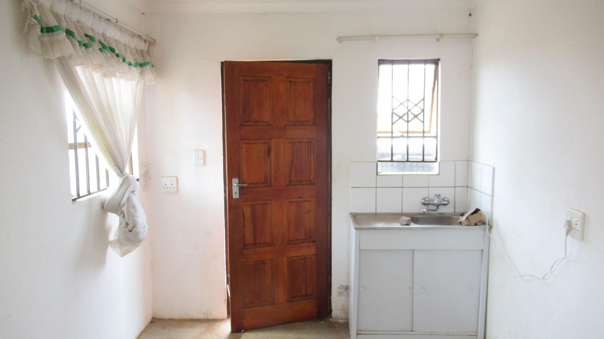 House For Sale in Lenasia South, Johannesburg