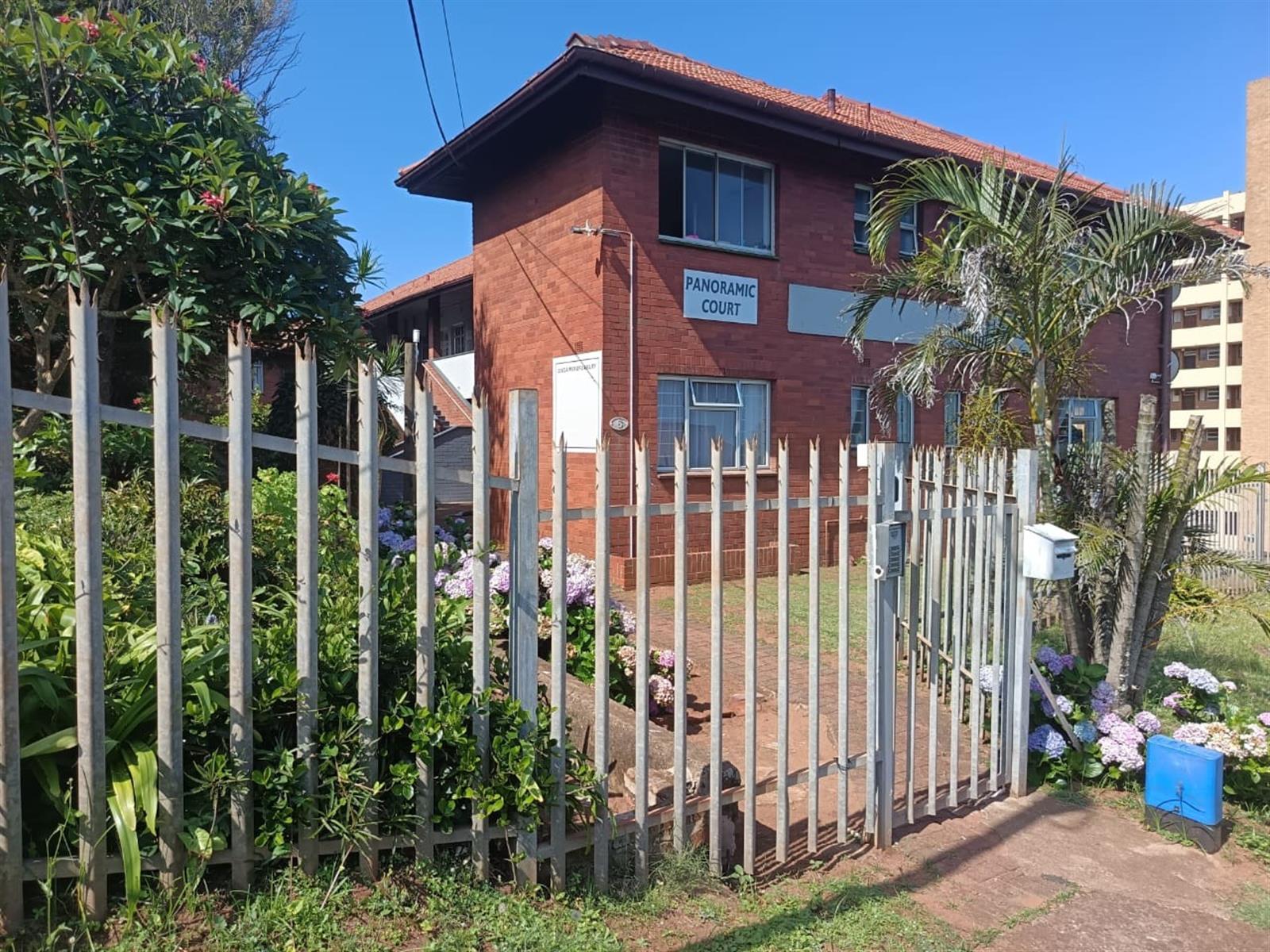 SNUG INVITING 1 BEDROOM UNIT WITH SEA VIEWS