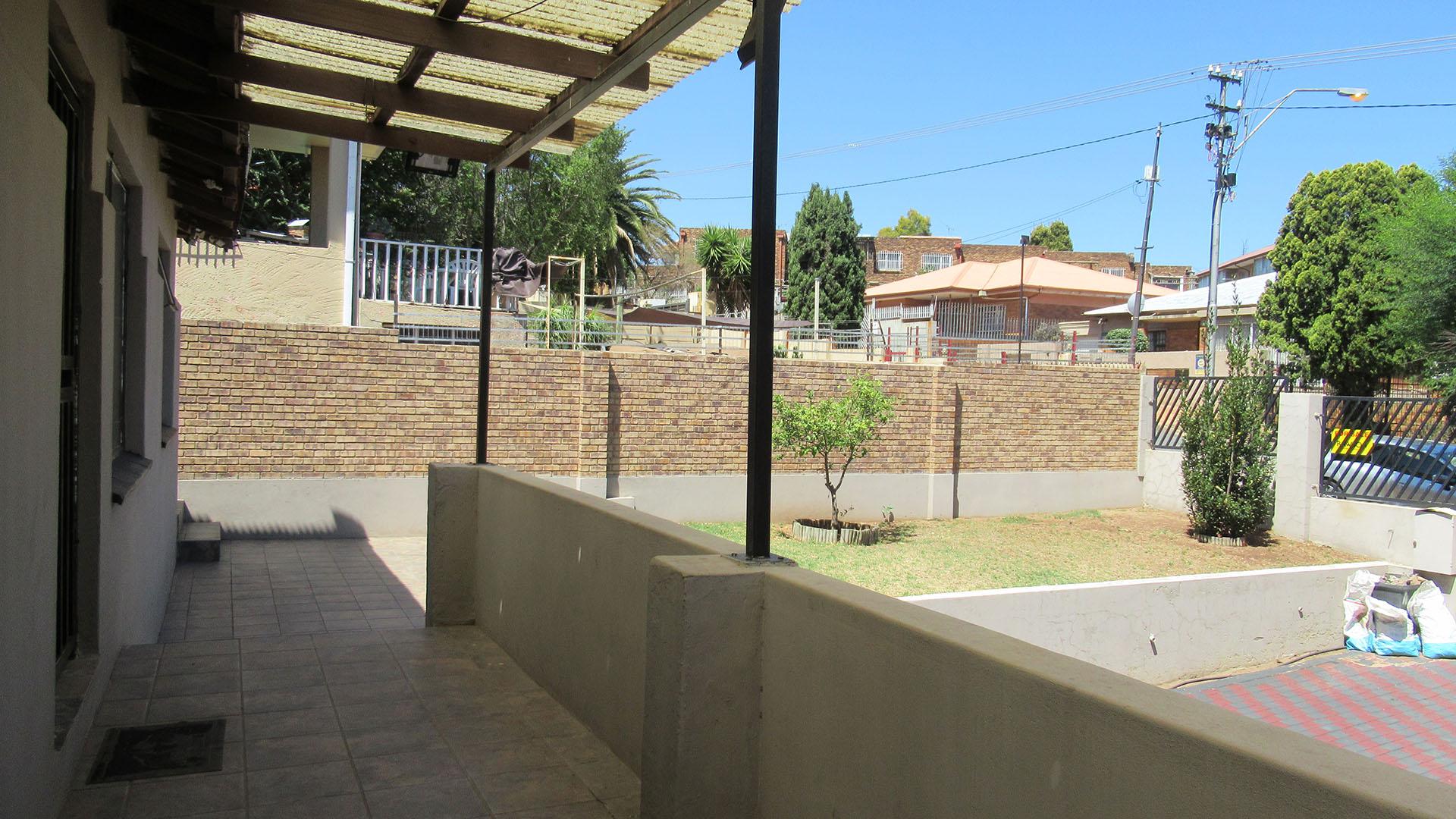 House For Sale in Townsview, Johannesburg