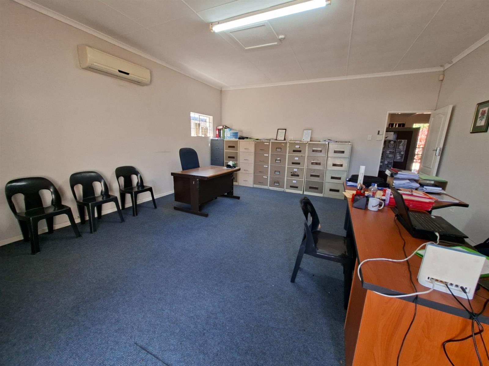 Professional Office Space to Let - Prime Shirley Street Location