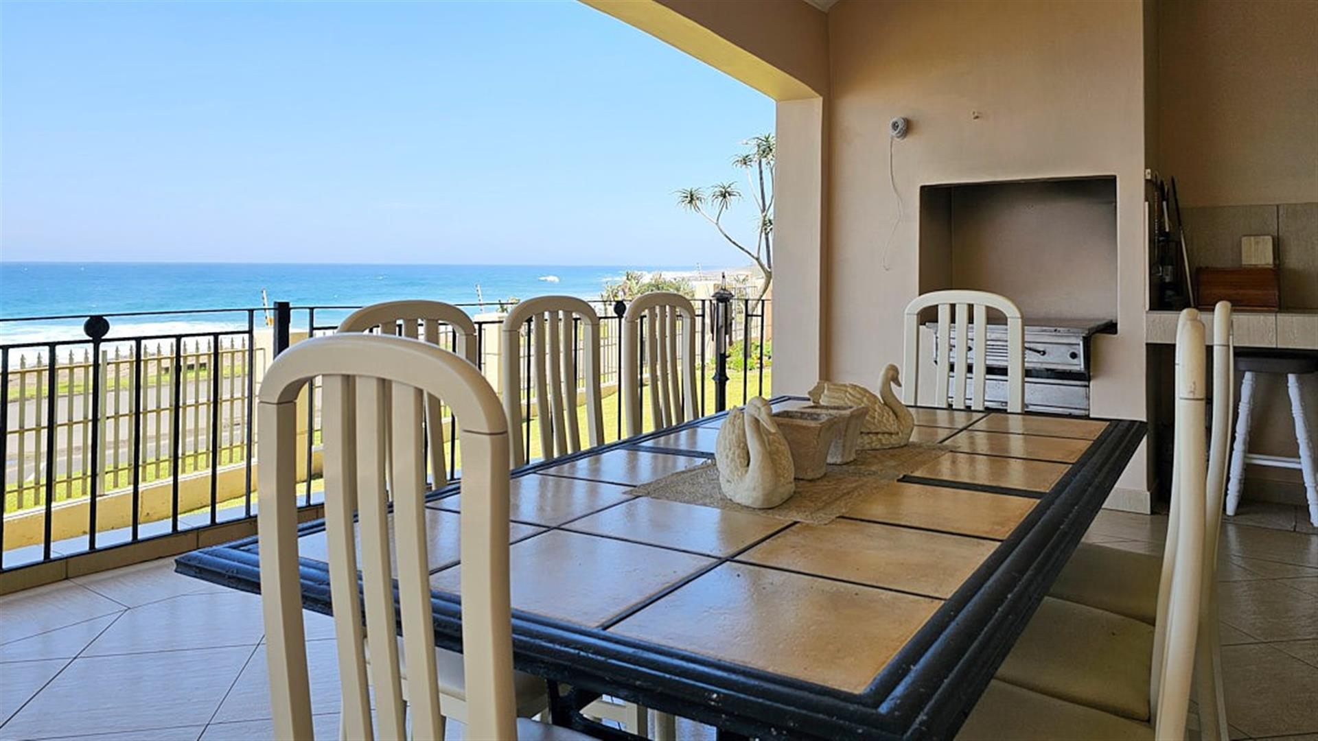 Apartment For Sale in Uvongo Beach, Margate, KwaZulu Natal