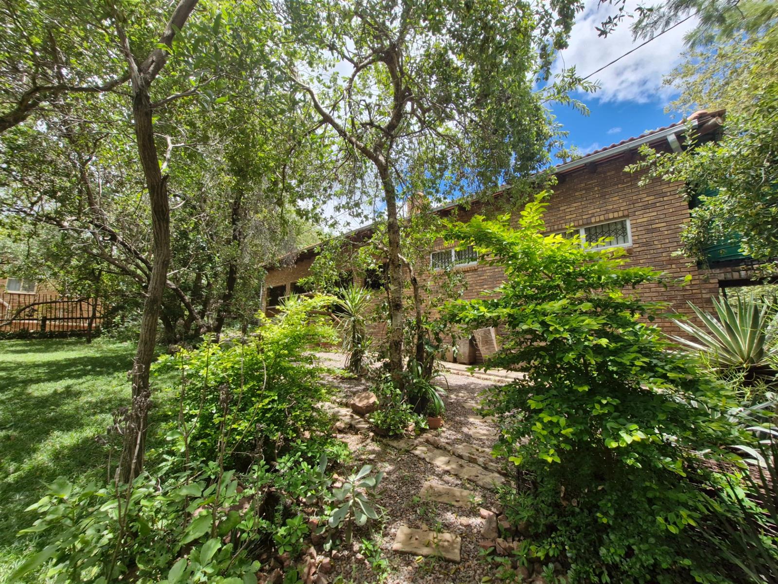 Very well-appointed home with outstanding entertainment area