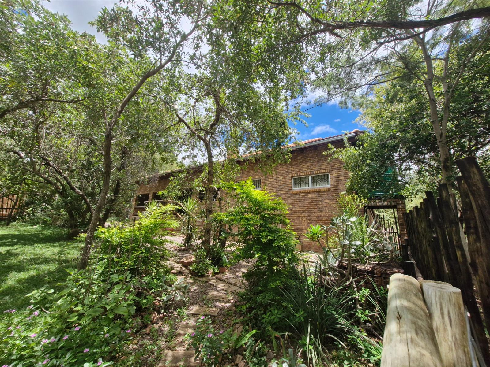 Very well-appointed home with outstanding entertainment area