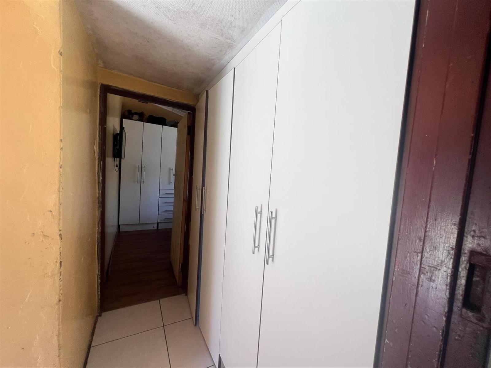 Spacious 5 bedroom house located in the heart of Mdantsane Nu 11 East London